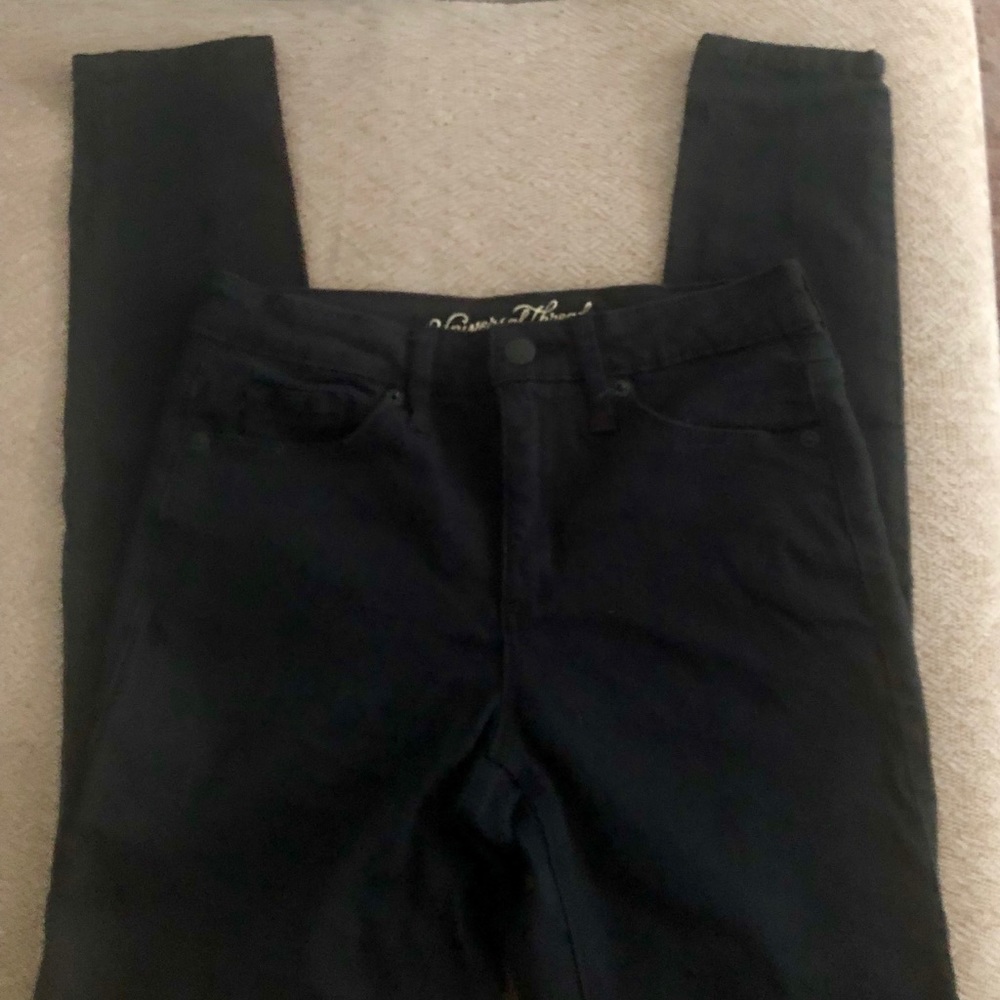 EUC Universal Thread Skinny Jean
